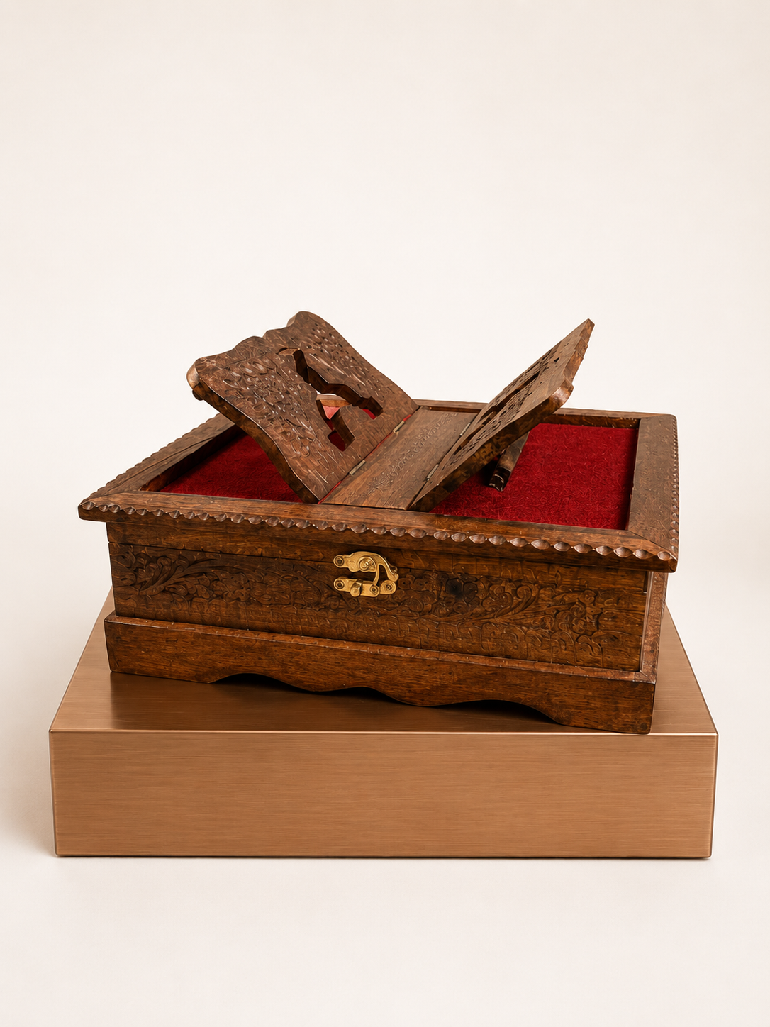 Hand-Carved Wooden Quran Box – Islamic Calligraphy
